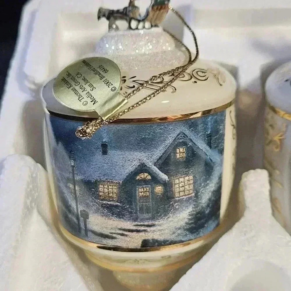 Thomas Kinkade Christmas Ornaments EUC - Picture 2 of 5